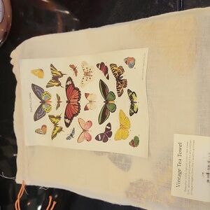Cavellin vintage tea towels motif butterfly I use mine and frame gorgeous 😍 ✨️